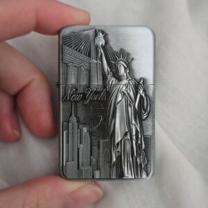 Silver-tone 3D Statue of Liberty New York Lighter Working New Mens Women Unisex
